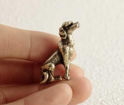 Pirinç Kaniş Köpek Figürü – Mini Dekoratif Biblo