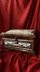 CEVİZ AĞACI YÜN KÜMAŞ DOKULU ESKİ ŞIK SANDIK