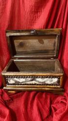 CEVİZ AĞACI YÜN KÜMAŞ DOKULU ESKİ ŞIK SANDIK