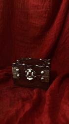 ESKİ ÜRÜN KÜÇÜK BOY İŞLEMELİ SANDIK