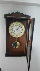 ALMAN MALI FALCON MARKA KURMALI ,SARKAÇLI ,GONGLU ANTİKA DUVAR SAATİ FAAL ÇALIŞIR DURUMDA