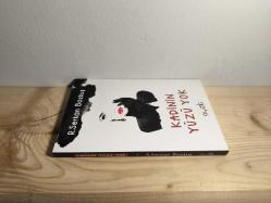 Kadının Yüzü Yok