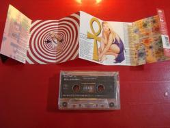 YONCA EVCİMİK HERKES BAKSIN DALGASINA KASET