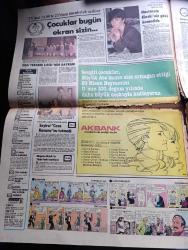 Hürriyet Gazetesi - Turkish Newspaper - 23 Nisan 1981 - ulusal egemenlik ve çocuk bayramını coşkuyla kutluyoruz Fotoğrafı - devlet başkanı Kenan Evren 67 il ve kıbrıs'tan gelen çocuklarla TBMM'de yemek yiyecek - Kenan Evren batılılara seslendi yardımcı olun demokrasiye dönüş hızlansın - Yunan hükümet sözcüsü Türk notasını reddedeceğiz - Yunanistan Almanya'dan 106  Leopar 1 tankı alıyor - terörist Veysel Güney'in idam kararı onaylandı - televizyonda bugün - Nastassia Kinski'nin gözü komedi'de - Gönül Yazar bebek belediye gazinosunda - Emel Sayın Ahmet Özhan Nil Burak Uğur Böcekleri Büyük Maksim sunar - Sevinç Tuna Seyyal Taner Bebek Aşiyan'da - Cahide Sonku'nun anıları hayatım - Beymen - Türklerin özellikleri Atatürk üzerinde toplanmış - İGD üyesi 10 sanığın yargılanmasına başlandı - 8. Dedeler yarışı - Ankaragücü Fenerbahçe'yi de hakladı Fotoğrafı - Metin Oktay mahalle maçında sakatlandı Fotoğrafı - Liverpool Şampiyon kulüpler kupası'nda finalist - Avrupa serbest güreş şampiyonası