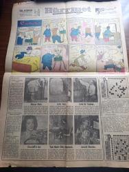 Hürriyet Pazar Gazetesi - Turkish Newspaper - 17 Ocak 1954 - Fatoş renkli karikatür - Dördüncü Kattaki Adnan çizen Maksu renkli karikatür - Güngörmüş Ailesi karikatür - karikatür sergisi - Hollywood dedikoduları - Barbara Osterman Kimdir - Can Canan Bican karikatür - aşk ve macera romanı Yasak Saadet çizen Şevki - hürriyetin haftalık aşk ve macera romanı tehlikeli aşk - Canbaba karikatür - bulmaca - İstanbul Ankara Radyosu programı - Churchill'in kızı Sarah Churchill televizyon yıldızı Fotoğrafı - Meksika'da eski Kızılderili Medeni kavimlerden olan Aztec'e dair yapılan kazılarda tarihi eserler meydana çıktı fotoğraf - antenli elbiseler - yeni model dikiş makinesi - Arktik Ve Antarktika kıtaları - Kaliforniya'da San Gabriel kasabasında yaşayan Gifford Smith antika eşyalar koleksiyonu yapmaya meraklıdır Fotoğrafı - 1878 yılında kullanılan bir yer temizleme aleti Fotoğrafı - 22 Ocak cuma saat 13.15 caz müziği programı - 19 Ocak saat 18.15 Aliye Doğançay Nezahat Bayram türküler