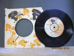 PATRICIA CARLI BİLMEZDIN EVVELCE / UNUT BU ŞARKIDA 45 DEVİR PLAK