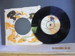 PATRICIA CARLI BİLMEZDIN EVVELCE / UNUT BU ŞARKIDA 45 DEVİR PLAK