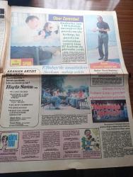 Hürriyet İstanbul Gazetesi - Turkish Newspaper - 14 Temmuz 1977 - Yıldıztepe'deki trafonun patlaması üzerine Kağıthane pompa istasyonu devre dışı kaldı - yüksek semtler yine susuz kaldı - Fatih'te 2,5 milyon liralık çalıntı mücevher ele geçti - Maltepe belediyesi bedava müzik şöleni düzenledi - Sovyet Yugoslav Ve Rumen folklorculer de gösteri yaptı Fotoğrafı - ekmek pazarlığı devam ediyor belediye gramajın düşürülmesini  fırıncılar fiyatın artırılmasını istiyor - Mudanya'ya pazar günleri de vapur seferleri yapılacak - Beşiktaş kulübü Başkanı Gazi Akınal Beşiktaş'ı düşünmekten yemek zamanı bulamıyor Fotoğrafı - Fenerbahçe'de amatörlere Serkan Acar sahip çıktı Fotoğrafı - Beşiktaş'ta menajer Zarenba 37 kalem pirzola yedi Fotoğrafı - danimarkalılar Trabzonspor'dan çekiniyor - Aston Villa yöneticileri Fenerbahçe'yi izleyecek - Ayla Dikmen sevilen 4 parça ile ekranda Fotoğrafı - ekranda tekrar furyası sürerken İzmir TV'si Ramazan için çekim yapıyor fotoğraf - Kung Fu dizisi - radyo programı