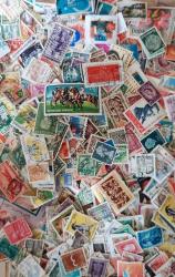 LOT.14 » 1500 adet damgalı yabancı pul lotu- onlarca farklı ülke bol çeşitli