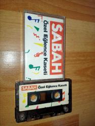 sabah özel eğlence kaseti ( kasetin b yüzünün sticker'ı soyulmuş, ikinci fotoğrafa bakınız)