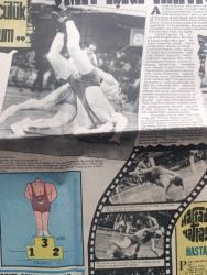 Tercüman İnci Spor Gazetesi - Turkish Newspaper - 5 Nisan 1973 - Türk güreşi İsviçre'de bir ümit ışığı yaktı yazan Ali Gümüş - Üçüncülük bekliyorum diyen Muharrem Atik'in dediği çıktı - boksör Muhammed Ali Clay en kuvvetli yerinden yaralandı Fotoğrafı - Galatasaray Fenerbahçe yarışı devam ediyor her hafta lider değişiyor yazan Kemal Belgin - altın madalya şansı en fazla güreşçimiz Hayri Polat Fotoğrafı - 52 kiloda Gümüş madalya kazanan Ali Rıza Alan Fotoğrafı - hasta doğruldu yazan Necmi Tanyolaç - okuyucu köşesi yöneten Tevfik Ünsi - bütün zamanların en iyi kafa golcüsü Kocsis Fotoğrafı - pistten ilhamlar yazan Neriman Tekil - Türk atletizmi üzerinde oynanan oyun ve saklanan gerçekler yazan Öcal Uluç - tercüman yeni bölge Müdürü Sami Yavrucakla İstanbul'un spor tesislerini karış karış gezdi - Türkiye'nin en popüler sporu belli oldu 67 bölge futbol oynamak istiyor - Türkiye'nin ısıtılan ilk yüzme havuzu hizmete girdi yazan Mesut Baran - Beşiktaşlı kız basketçiler yazan Taylan Uygur