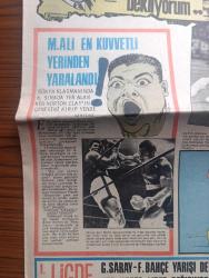 Tercüman İnci Spor Gazetesi - Turkish Newspaper - 5 Nisan 1973 - Türk güreşi İsviçre'de bir ümit ışığı yaktı yazan Ali Gümüş - Üçüncülük bekliyorum diyen Muharrem Atik'in dediği çıktı - boksör Muhammed Ali Clay en kuvvetli yerinden yaralandı Fotoğrafı - Galatasaray Fenerbahçe yarışı devam ediyor her hafta lider değişiyor yazan Kemal Belgin - altın madalya şansı en fazla güreşçimiz Hayri Polat Fotoğrafı - 52 kiloda Gümüş madalya kazanan Ali Rıza Alan Fotoğrafı - hasta doğruldu yazan Necmi Tanyolaç - okuyucu köşesi yöneten Tevfik Ünsi - bütün zamanların en iyi kafa golcüsü Kocsis Fotoğrafı - pistten ilhamlar yazan Neriman Tekil - Türk atletizmi üzerinde oynanan oyun ve saklanan gerçekler yazan Öcal Uluç - tercüman yeni bölge Müdürü Sami Yavrucakla İstanbul'un spor tesislerini karış karış gezdi - Türkiye'nin en popüler sporu belli oldu 67 bölge futbol oynamak istiyor - Türkiye'nin ısıtılan ilk yüzme havuzu hizmete girdi yazan Mesut Baran - Beşiktaşlı kız basketçiler yazan Taylan Uygur