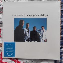 Mor ve ötesi dünya yalan söylüyor lp PLAK ambalajında
