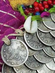 Antika 160 Adet Osmanlı Gümüşü ve Osmanlı Altını Olan Gelin Fesi