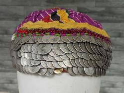 Antika 160 Adet Osmanlı Gümüşü ve Osmanlı Altını Olan Gelin Fesi