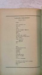 TÜRK DİLİ, AYLIK DİL VE YAZIN DERGİSİ - AĞUSTOS 1982 SAYI: 368 - NAHİT ULVİ AKGÜN - ÜNSAL ÖZÜNLÜ - MEHMET SALİHOĞLU - HASAN ŞİMŞEK - ÖZDEMİR İNCE - GANGA PRASAD VIMAL - ÖMER ASIM AKSOY - BEHÇET AYSAN - AYSEL CEYHUN - TURGAY KANTÜRK - FERĞUN ÖZELLİ - HAYATİ BAKİ - SALİM ŞENGİL - YALÇIN ULUKAYA - ŞİİR ERKÖK YILMAZ - ALÂADDİN SOYKAN - AYTEN UYAN - OKTAY AKINCI - AZİZ SİVASLIOĞLU - SEVDA ŞENER - GÜLŞEN KARAKADIOĞLU - ÂLİM ŞERİF ONARAN - MUZAFFER UYGUNER - TARIK DURSUN K. - TÜRKER ACAROĞLU - VEDAT YAZICI - O. NURİ POYRAZOĞLU - KÂMİLİ ÇELEBİLER - İSMAİL ULÇUGÜR  “DOSTLARIM ÜZERİNE” DİYE SÖZE GİRİŞEREK - PARİS - ŞİİR DİLİNDE SAPMALAR - SOKRATES - ANILARDA KALAN II - G.P. VIMAL - ŞİİRLER - DERSİMİZ TÜRKÇE - YAKILMIŞ ŞİİRLER’DEN - DİK BAYIR’DA DİL VE ANLATIM - BAHÇE - BÖYLE BİRİ VAR MI? - SABAH KARANFİLLE - GÜNÜN SONUNDA ŞENLİK - YAYGI - ÇÖKEN BİR ÖYKÜ - SULAR AKARKEN GÜZELDİR - GÜZ - PİYAN BAĞI - OKUL BİTTİ - KUKLA TİYATROSU - MAUDE’U BİRAZ DİNLER MİSİNİZ -  -  TAM TAKIM EKSİKSİZ 62 SAYFA