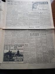 Ege Ekspres Gazetesi - 22 Ekim 1962 - Turkish Newspaper - Adalet Partisinde cumhurbaşkanı adayı için tartışmalar - Cemal Gürsel bazı milli birlik komitesi üyeleri ile görüştü - profesör Ali Fuat Başgil CHP'nin maziye ait çok günahı var dedi - Adalet Partisi Başkanı Ragıp Gümüşpala gazetecilerle görüşürken Fotoğrafı - CHP 1957'ye nazaran daha az oy kazandı - Büyük Millet Meclisi ilk toplantısını çarşamba yapacak - Kasım Gülek'in beyanatı - eski başbakanlardan Şemsettin Günaltay toprağa verildi - bekleyeceğim yazan Melahat Faik Gökmen - balıkçı ve kasap dükkanları fayans ve yağlı boyalı olacak - Nuh'un Ankara makarnası eğlence programında Sevim Tanürek - Cumhuriyet Bayramı haftası şerefine aşktan da üstün filmi başrollerde Ayhan Işık Ahmet Mekin Peri Han Konak Şenocak sinemalarında - 5 İzmir takımı dün 4 puan alabildi - Spor Toto neticeleri - fırsatlar kaçıran Göztepe Ankaragücü ile yenişemedi - Fenerbahçe Kızılbayrak oynuyor - Yelken yarışları hadiseli geçti - Galatasaray 2 PTT 0