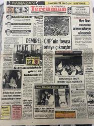 TERCÜMAN GAZETESİ - DOĞUM GÜNÜ HEDİYESİ (TURKISH NEWSPAPPER) - 26 EYLÜL 1975 - SADECE TEK YAPRAKTIR -Süleyman Demirel-Necmettin Erbakan-Alparslan Türkeş-Prof Vural Savaş-Erkan Yiğit-Enver Ebiçoğlu-Ahmet Kabaklı-Rauf Tamer-Prof Dr Beyhun Akyavaş-Necip Fazıl Kısakürek-Demirel CHPnin foyası ortaya çıkmıştır-Kıbrısa müdahale görev ve hakkımızdır-Anarşiye itilen Kıbrıs-Kıbrıs Türk işçisi endişeye sürüklenip güçsüz düşürülüyor-Her lise mezunu üniversiteye alınacak-Keban bölgesinde depremler olacak-Deprem Mühendisleri Konferansı sona erdi-Radyoda karşılıklı seçim konuşması yapılabilecek-30 kişiden kurulu Amerika Ticaret Heyeti ambargonun yakında kalkacağına inanıyor-İş buhranı-Yedi deliller-PDF noktası-Mutsuzluktan zevk alınır mı-Nesiller nasıl anlaşabilir-Çürüm neden artıyor-Yıldızınız ne diyor-Gün ışığında-Sözün kısası-Fikirler Görüşler Düşünceler-Noktalama Erken gel-Sayın Hacı Adayları-Türk Hava Yolları ve Suudi Arabistan Hava Yolları ile-Spor ilavemizi bugün isteyiniz-Ramazan ilavemizi bu