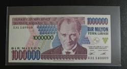 7.EMİSYON NADİR A SERİSİ 1.000.000 LİRA ÇİL KONDİSYONDA