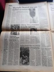 Emek Gazetesi - Turkish Newspaper - 13 Aralık 1996 - özgürlüğün adıdır Erdal Eren Fotoğrafı - kontgerilla dağıtılsın - CIA'den kontgerilla itirafı - 14 Aralık mitingine yönelik hazırlıklar son aşamada - Kürt illerinde baskılar yoğunlaşarak devam ediyor - Marmara üniversitesi'ndeki faşist saldırılara kitlesel protesto - Türk İş'e taban baskısı - kontgerillanın ağır topu Mehmet Ağar devlet gibiydi - televizyon ve Radyo programlarından seçmeler - bu yılbaşında bilet almayın - Marksizm sinemaya uyarlanınca - Deniz Gezmiş ve arkadaşları da idam edilmişlerdi Fotoğrafı - Susurluk kazasının ardından MHP gelişmelerden hoşnut değil - Efkan Şeşen ile Göçer oldum üzerine Fotoğrafı - dünyada saatte 1700 kişi yoksulluktan ölüyor - Katolik kilisesi geleneksel tavrını terk ediyor - Batı Şeria'da silahlı saldırı - Trabzonspor teknik direktörü Şenol Güneş yeni yönetime kolaylık sağlarım dedi - Galatasaray kulübü as başkanı Ergün Gürsoy en kısa zamanda iyi bir Türk kaleci transfer edeceğiz dedi