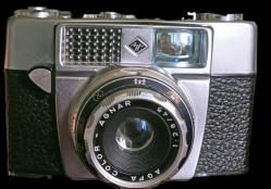 Agfa Optima 1a Vizörlü 35mm Filmli Fotoğraf Makinesi Almanya üretimi çalışır durumda orijinal kılıf ile birlikte (sıfır durumda)