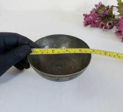 Antika Savatlı Tas - Çiçek ve Eski Yazı Süslemeli Şifa Tası