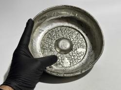 Antika Bakır Hamam Tası - Çiçek Süslemeli Göbekli - Şifa Tası - Çok Büyük Boy - GÜMÜŞ RENKLİ