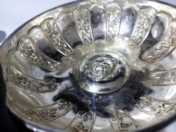 Gümüş Kaplama - Damgalı Hamam Tası - Çiçek Süslemeli Göbekli - Ağır Metal - BÜYÜK BOY - GÜMÜŞ RENKLİ