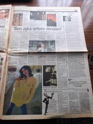 Radikal Gazetesi - Turkish Newspaper - 3 Kasım 1996 - Refah Partisi'nin demokratikleşme paketinden türban çıkacak - Refah Partisi'nin yayın organı milli gazetede yüz öpmek mekruh dendi Fotoğrafı - Tansu Çiller'in bankacısı Halit Cıngıllıoğlu'na soruşturma - madeni 50 bin liralık 12 Kasım'da piyasada - cezaevindeki Işık Yurtçu'ya basın özgürlük ödülü - kabadayı Sedat Peker'den uyuşturucu vakfı Fotoğrafı - Aczmendiler rejimi yıkacağız - Yazar Emine Şenlikoğlu her kesimin yobazı var - Bosna ABD'ye boyun eğdi - Atruş Kampı BM'nin değil PKK'nın elinde - Fenerbahçe ne Ada dinliyor ne Körfez - Galatasaray teselli arıyor - NBA'de ilk maçlar oynandı - tiyatro sinema programı - TÜYAP kitap fuarının Onur yazarı Peride Celal ile röportaj - Nazım Hikmet'in Kuvayı Milliye destanı kapalı gişi oynuyor fotoğraf - Michael Jackson'ın konser rüşveti Fotoğrafı - Charlie Chaplin'den Wood Allen'a yüz yıldır Beyaz perdeyi kahkaya boğan filmlerin en iyileri seçildi fotoğraf - Cemal Süreya şiir ödülleri