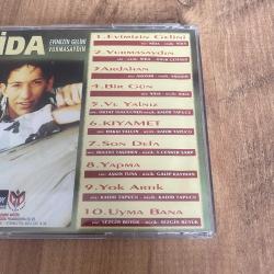 Nida - Evimizin Gelini Vurmasaydın Cd ( Dinlemeye engel olmayan kılcal çizikler vardır ) ( Dönem Cd - Sarı Bandrol )