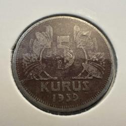 Türkiye 5 Kuruş 1939. Kapamasında.
