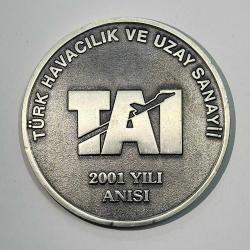 2001 TAI Türk Havacılık ve Uzay Sanayii 2001 Yılı Anısı Ve Kıbrıs Barış Harekatı Anısı Hatıra Madalyonu