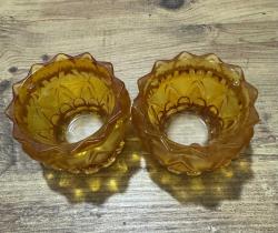 Vintage Bal Rengi Lotus Cam Mumluk / Sosluk Seti Zarif Tasarım Kristal kesim lotus çiçeği formunda, bal rengi (amber) kalın cam. Çapı 9 cm Yüksekliği 7 cm