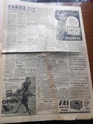 Akşam Gazetesi - Turkish Newspaper - 4 Mart 1960 - yedek subaylar köyde öğretmenlik yapacak - Başbakan Adnan Menderes Dün Demokrat Parti il idari heyeti ile toplantı yaptı Fotoğrafı - Elvis Presley terhis oldu Fotoğraf - Dolmabahçe meydanı çimlendiriliyor Fotoğrafı - Fas'ın  Agadir şehri ölü kokuyor - dünya ağır siklet boks şampiyonu Johansson geldi Fotoğrafı - yüzlerce otomobil aylardan beri gümrük depolarında çürüyor Fotoğrafı - Chessman'ın idam tarihi açıklandı - Ege vapurunda yüzlerce kilo altın saat var - Dördüncü Murat Siyah Zambak yazan Suzan Sözen Yazı Dizisi - Cengizhan'ın hazineleri  konu Abdullah Ziya Kozanoğlu resimleyen Suat Yalaz - İstanbul'da bugün bu gece sinema tiyatro programı - Karaca tiyatrosunda çöl faresi - İstanbul vasıtaları yılda 500 milyon yolcu taşıyor - Türkiye Birleşik Arap Cumhuriyeti Ordu maçı oynanıyor - Toto'da az parayla çok kazanmak istiyorsanız bu yazıyı muhakkak okuyun - Fenerbahçe'de muhalefet iki gruba ayrıldı - Turgay Şeren Yugoslavya'ya davet