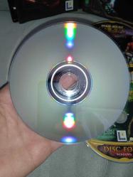 Pc oyun star wars knights 2 of the sith lords. Orijinal. kitapçık mevcut. 4 disk. Diskler 10 üzerinden 9.5 iyi durumda Koleksiyonluk