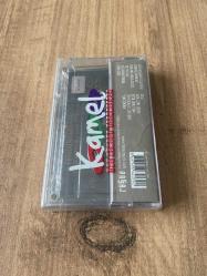 Feridun Düzağaç - Bir Devam Filmi - Siyah Beyaz Türkçe Dublaj Kaset ( Jelatinli - Ambalajında )