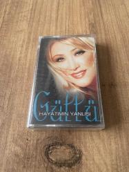 Güllü - Hayatımın Yanlışı Kaset ( Jelatinli - Ambalajında )
