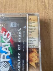 Güllü - Kırılırım Kaset ( Jelatinli - Ambalajında ) ( Ambalajında yıpranmalar vardır )