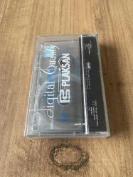 Mavi Sakal - Çektir Git Kaset ( Jelatinli - Ambalajında )