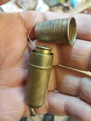 Osmanlı Dönemi Pirinç İğnedanlık. 6 cm x 2 cm.