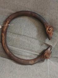 Koç Boynuzlu Pirinç Bileklik. Ürün Replikadır..8 cm.