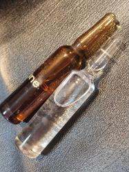 Eczacılık,  İlaç Ampulleri,  Koleksiyonluk,  dekorluk..büyük boy..8,5 cm.