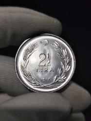 1977 Yılı Hatıra Herkese Ekmek ve Konut 2.5 Lira