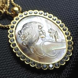 Eysell Sedef Carving Cameo Kolye