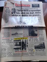 Halka ve Olaylara Tercüman Gazetesi - Turkish Newspaper - 8 Şubat 1970 - Süleyman Demirel ikili anlaşmalar konusunda bilgi verdi - Türkiye NATO'ya egemenliğini Feda etmek için değil bilakis takviye ve müdafaa için girmiştir - Adalet Partisi Senato grubu anlaşmazlığının halli için toplanıyor - Amerika'dan 150 bin ton buğday alacağız - Ankara'da elektriğe %139 hava gazına %147,5 zam yapıldı - belediyeler ilan ve reklamdan vergi alamayacak - Türkiye'de ilk organize sanayi bölgesi Manisa'da kuruldu - ODTÜ kapısı şato kapısı gibi Fotoğrafı - hac için kutsal beldeye her gün 20-25 Türk otobüsü geliyor fotoğraf - Üç yeni hücumbotu Deniz kuvvetlerine katılıyor - burç falı - kuvvet gösterileri yazan Tarık Buğra - Battal Gazi'nin torunu yazan Murat Sertoğlu Yazı Dizisi - Anadolu'nun fetih destanları yazan Mehmet Önder Yazı Dizisi - kabadayı Dündar Kılıç'ın kardeşinde de tabanca bulundu - Türkiye kupası'nda Galatasaray ve Eskişehir rahat bir rövanşa çıkıyorlar - Ahmet Taşçı herkesi boksör yaptı