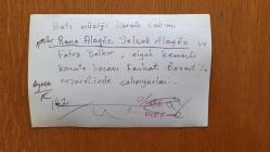 SELÇUK ALAGÖZ & RANA ALAGÖZ'ÜN ORİJİNAL FOTOĞRAFI - 18 x 12 cm EBADINDA - SELÇUK ALAGÖZ, RANA ALAGÖZ ve FATOŞ BALKIR, SİYAH KUŞAKLI KARATE HOCASI FERHAT ÖZSERT'TEN KARATE DERSİ ALIRLARKEN ÇEKİLMİŞ BİR KARE. ''BATI MÜZİĞİ KARATE TAKIMI''