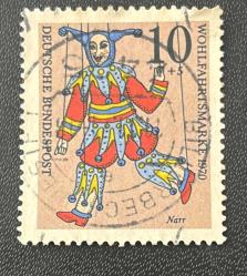 Almanya Pulu - Germany Stamp - Postadan Geçmiş Pul Filateli - DAMGALI -Münih'teki kukla tiyatrosu koleksiyonundan bir 'Soytarı' kuklasını gösteren pul ,  10+5 PARA - YABANCI PULLAR-NOSTALJİK DOĞUM GÜNÜ HEDİYESİ