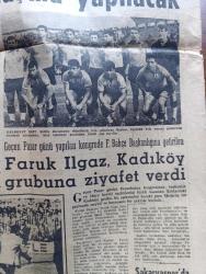 Halka ve Olaylara Tercüman Gazetesi - Turkish Newspaper - 26 Mart 1966 - Yeni Cumhurbaşkanı salı günü seçilecek - Cemal Gürsel  bugün getiriliyor - Johnson'un özel uçağı ile yurda dönen Cemal Gürsel için Gülhane Hastanesi'nde özel bir oda ayrıldı - boğaza en büyük yüzer şehir SS. France dün demir attı Fotoğrafı - Konya'da bir İslam sitesi kuruluyor - Dün Kabe'de tarihin en muhteşem cuma namazı kılındı Fotoğrafı - bazı Senatör ve  milletvekilinin  taksi ve minibüs işletmesi tenkit edildi - 3 papatyalı kadın  yazan Filiz Hataylı Yazı Dizisi - Abdülmecid Han'ın düşünce seviyesine hala erişemedik yazan S.A. Rıza Alp - iktisat dünyası - Mustafa Şenol yollara komünist olalım diye yazmış - İzmirli futbolcuların sığınağı Galatasaray - Metin Oktay Fotoğrafı - Beşiktaş için sigorta Galatasaray için ümit maçı yarın Mithatpaşa stadında - Galatasaray basketbol şubesi kaptanı Osman İncili şampiyonluğu Fenerbahçe'ye vermeyeceğiz dedi fotoğraf - Fenerbahçe kulüp başkanı Faruk Ilgaz ziyafet verdi