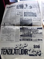 Halka ve Olaylara Tercüman Gazetesi - Turkish Newspaper - 17 Eylül 1972 - İsrail zırhlı birlikleri Lübnan sınırını geçip gerilla yuvalarını bastı - İsrail ile Lübnan çarpışıyor - Malmö'deki insan ve para pazarlığını korsanlar kazandı fotoğraf - Deniz yolları iç hatlarda %45-100 zam yaptı - 479 öğrenci düğün Çapayı gözyaşları içinde terk etti - Başbakan Ferit Melen seçimlerle ilgili kuşkular yersiz dedi - Süleyman Demirel Türkiye'nin en önemli meselesi istikrardır - Sözün Kısası yazan Rauf Tamer - tercüman 18 eylül'de pırıl pırıl yeni Anadol veriyor fotoğraf - Göztepe kalecisi Ali Artuner  Beşiktaş maçı ile formasını tekrar giyiyor - sigaralar kitaplar yazan Tarık Buğra - şiirsiz Türkiye yazan İbrahim Minnetoğlu - Volga Volga yazan Murat Sertoğlu Yazı Dizisi - Galatasaray 0 Şekerspor 0  - Vefa Göztepe'ye şans vermedi 2 0 Fotoğrafı - futbolda günün programı - at yarışları tahminleri yazan Osman Atakol - Avrupa izcilik teşkilatı genel kurulu 26 Eylül'de İstanbul'da toplanacak - Datçu