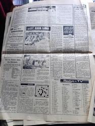 Halka ve Olaylara Tercüman Gazetesi - Turkish Newspaper - 17 Eylül 1972 - İsrail zırhlı birlikleri Lübnan sınırını geçip gerilla yuvalarını bastı - İsrail ile Lübnan çarpışıyor - Malmö'deki insan ve para pazarlığını korsanlar kazandı fotoğraf - Deniz yolları iç hatlarda %45-100 zam yaptı - 479 öğrenci düğün Çapayı gözyaşları içinde terk etti - Başbakan Ferit Melen seçimlerle ilgili kuşkular yersiz dedi - Süleyman Demirel Türkiye'nin en önemli meselesi istikrardır - Sözün Kısası yazan Rauf Tamer - tercüman 18 eylül'de pırıl pırıl yeni Anadol veriyor fotoğraf - Göztepe kalecisi Ali Artuner  Beşiktaş maçı ile formasını tekrar giyiyor - sigaralar kitaplar yazan Tarık Buğra - şiirsiz Türkiye yazan İbrahim Minnetoğlu - Volga Volga yazan Murat Sertoğlu Yazı Dizisi - Galatasaray 0 Şekerspor 0  - Vefa Göztepe'ye şans vermedi 2 0 Fotoğrafı - futbolda günün programı - at yarışları tahminleri yazan Osman Atakol - Avrupa izcilik teşkilatı genel kurulu 26 Eylül'de İstanbul'da toplanacak - Datçu